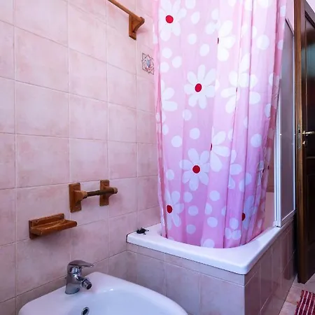 Loretta Holiday home