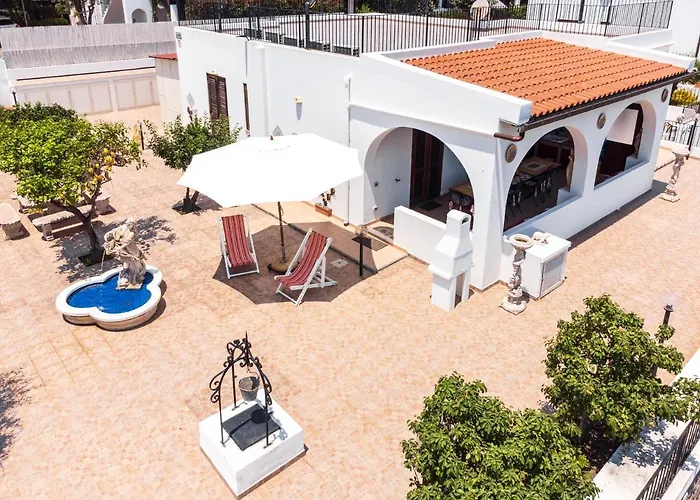 Holiday home Loretta