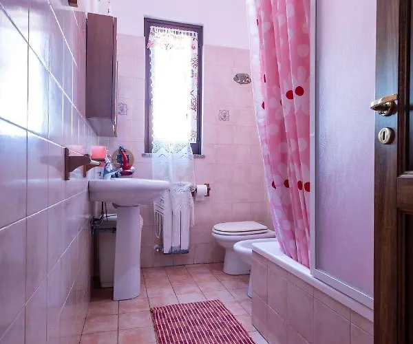 Loretta Holiday home